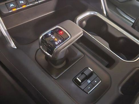 Used 2024 GMC Sierra 1500 Denali w/ Denali Reserve Package AWD/4WD image 12