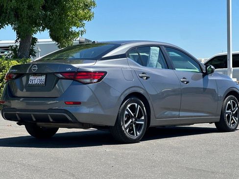 Certified 2024 Nissan Sentra SV FWD image 4