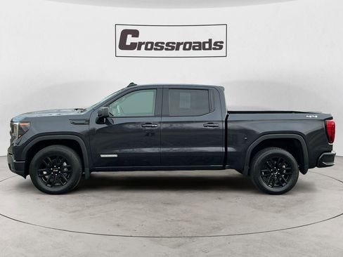 Used 2023 GMC Sierra 1500 Elevation image 2