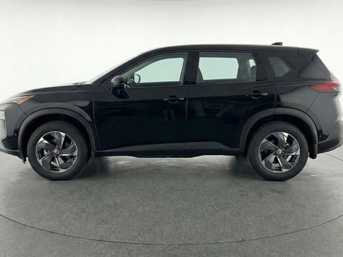 Used 2025 Nissan Rogue SV AWD/4WD image 5