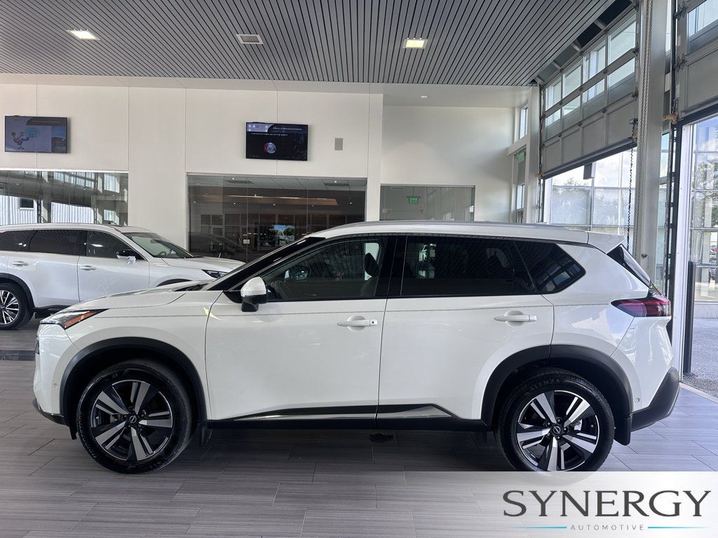 Used 2023 Nissan Rogue SL w/ SL Premium Package FWD image 11