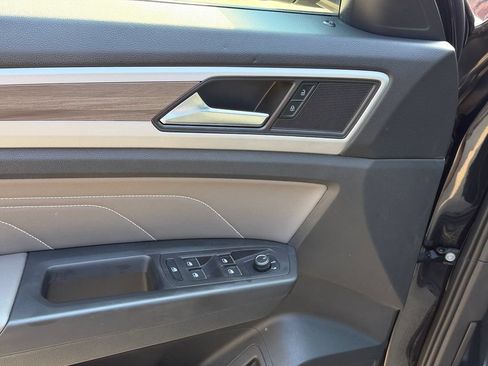 Certified 2023 Volkswagen Atlas SEL AWD/4WD image 10