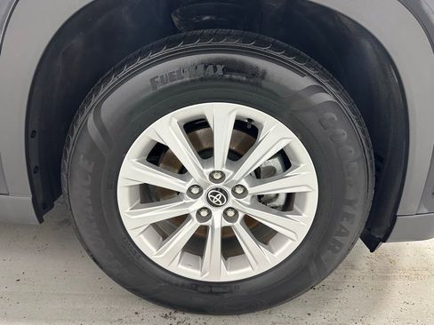 Used 2025 Toyota Grand Highlander AWD image 67