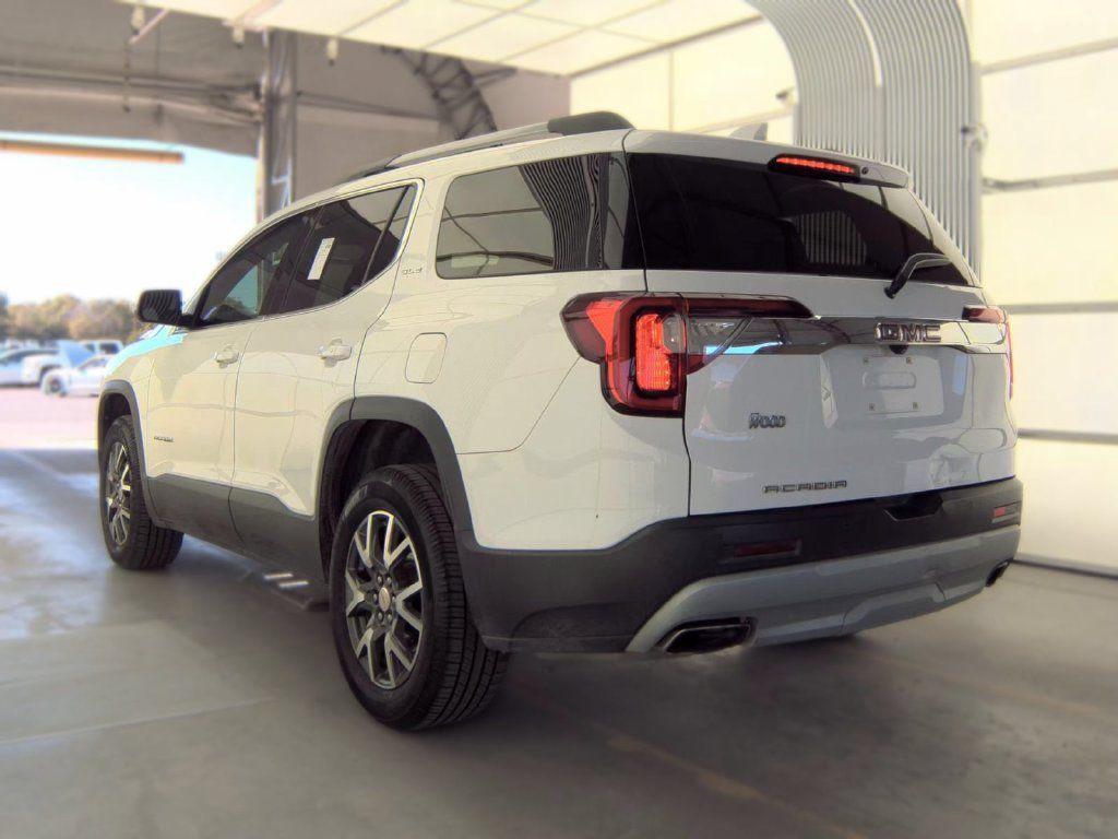 Used 2022 GMC Acadia SLE w/ Driver Convenience Package FWD image 6