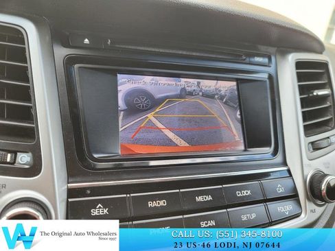 Used 2016 Hyundai Tucson SE w/ Option Group 02 AWD/4WD image 18