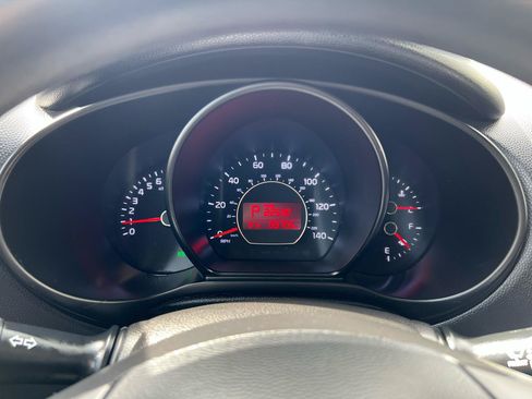 Used 2014 Kia Soul FWD image 18