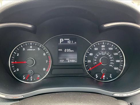 Used 2017 Kia Forte LX image 22