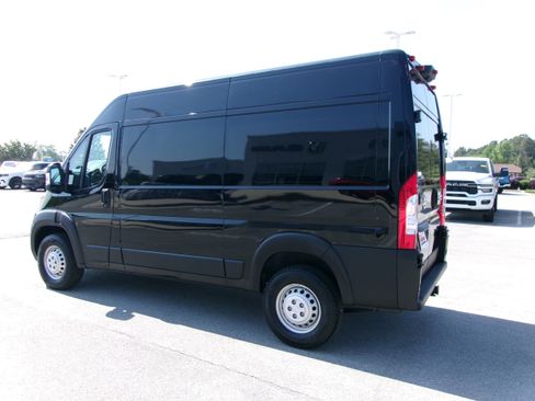 New 2026 RAM ProMaster 2500 FWD image 3