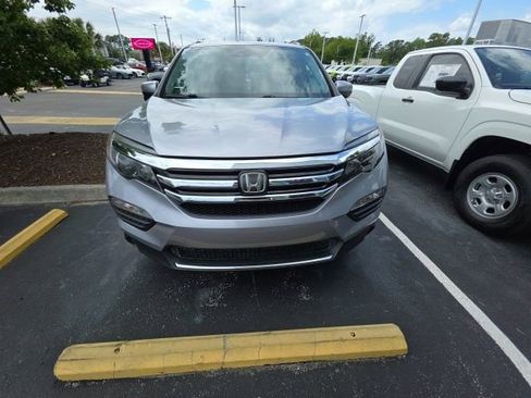 Used 2016 Honda Pilot Touring image 2