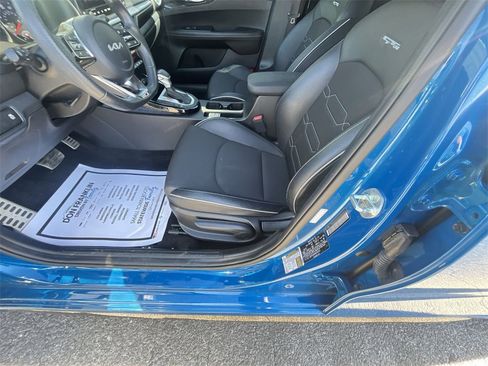 Used 2022 Kia Forte GT-Line w/ GT-Line Premium Package image 12