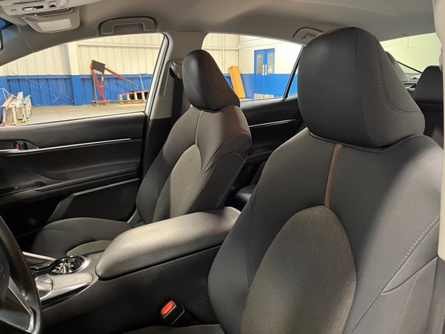 Used 2020 Toyota Camry LE w/ Convenience Package FWD image 23