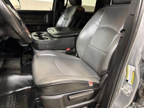 Used 2022 RAM 3500 Tradesman w/ Chrome Appearance Group image 17