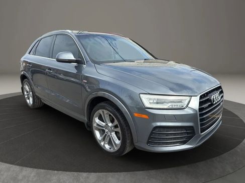 Used 2017 Audi Q3 2.0T Prestige w/ Prestige Package AWD/4WD image 3