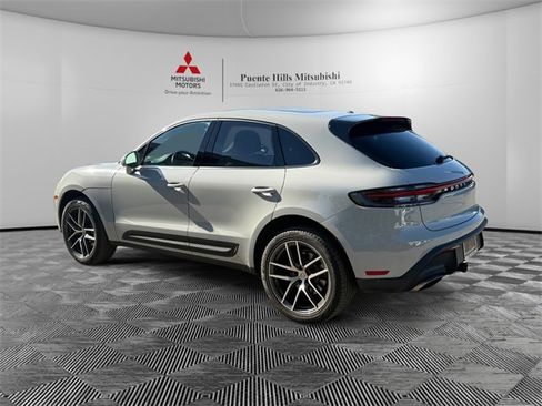 Used 2022 Porsche Macan image 7