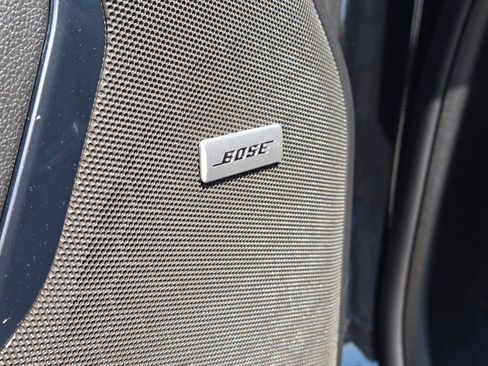 Used 2025 Chevrolet Suburban Premier image 31