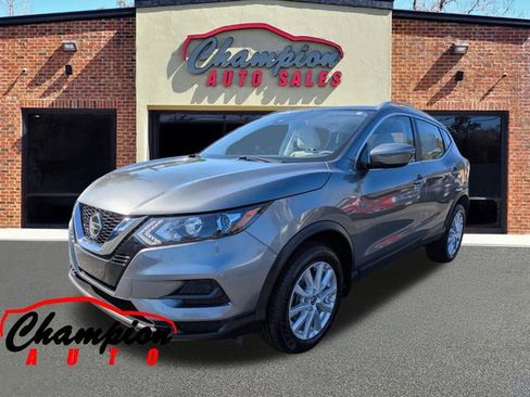 Used 2020 Nissan Rogue Sport SV image 7