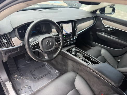 Used 2023 Volvo S90 B6 Plus AWD/4WD image 12