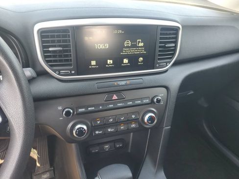 Used 2022 Kia Sportage LX AWD/4WD image 14