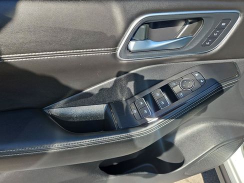 Used 2024 Nissan Rogue Platinum w/ Platinum Premium Package FWD image 19