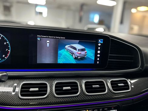 Used 2021 Mercedes-Benz GLS 63 AMG 4MATIC image 31