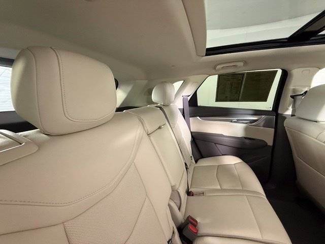 Used 2023 Cadillac XT5 Premium Luxury FWD image 30