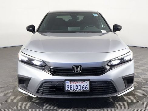 Used 2022 Honda Civic Sport image 2