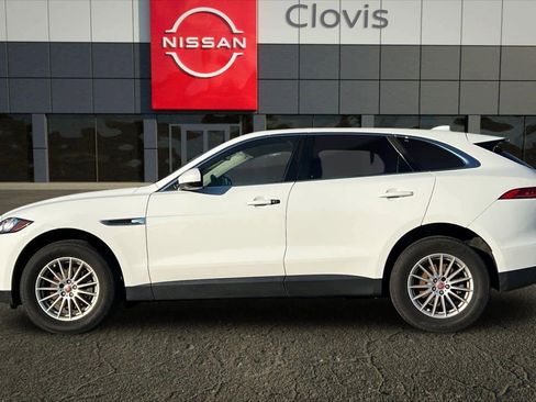 Used 2019 Jaguar F-PACE image 6
