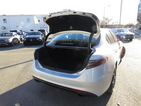 Used 2024 Alfa Romeo Giulia Ti image 25