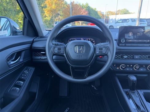 New 2025 Honda Accord SE image 19