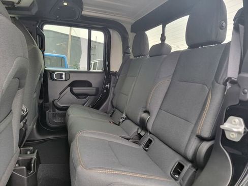 New 2026 Jeep Gladiator Sport image 20