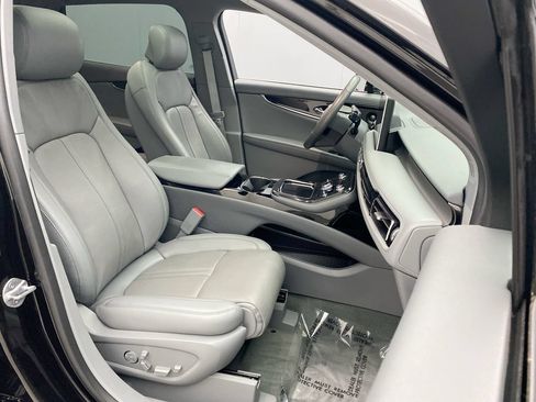 Used 2023 Lincoln Nautilus Reserve AWD/4WD image 23
