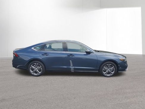 Used 2024 Honda Accord EX-L image 10