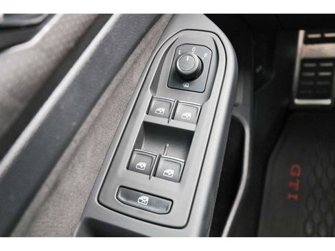 Used 2023 Volkswagen GTI 40th Anniversary Edition image 20