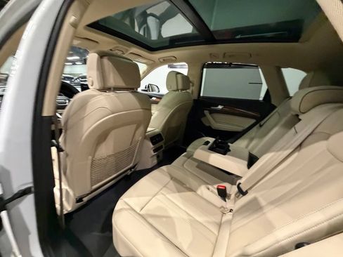 Used 2021 Audi Q5 Prestige w/ Prestige Package AWD/4WD image 29