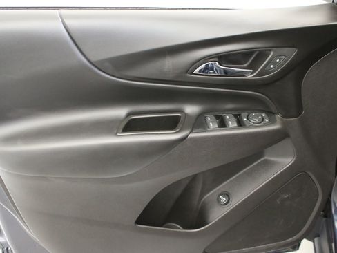 Used 2019 Chevrolet Equinox LT FWD image 24