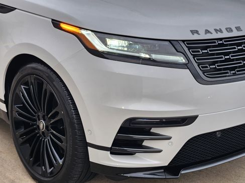 Certified 2026 Land Rover Range Rover Velar Dynamic SE image 8