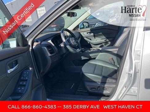 Certified 2023 Nissan Rogue SV w/ SV Premium B Package image 18