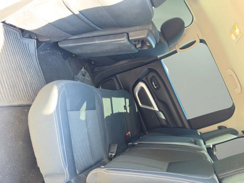 Used 2019 Nissan Titan SV AWD/4WD image 19