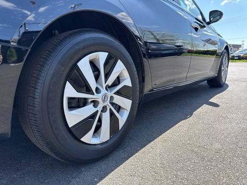 Used 2024 Nissan Altima 2.5 S FWD image 7