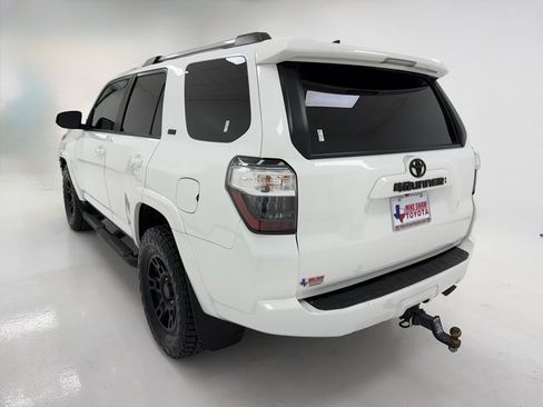 Used 2023 Toyota 4Runner SR5 Premium image 38