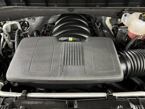 Used 2024 GMC Sierra 1500 SLE image 32