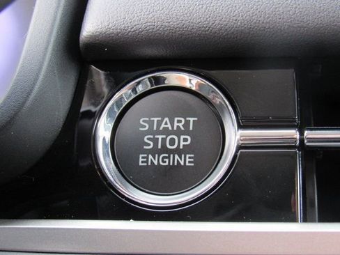 New 2026 Mitsubishi Outlander SEL image 18