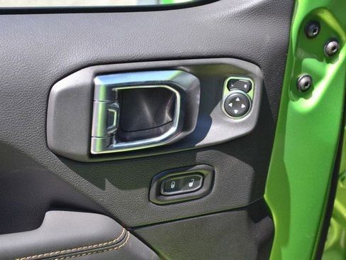 New 2025 Jeep Wrangler Unlimited Rubicon 392 image 15