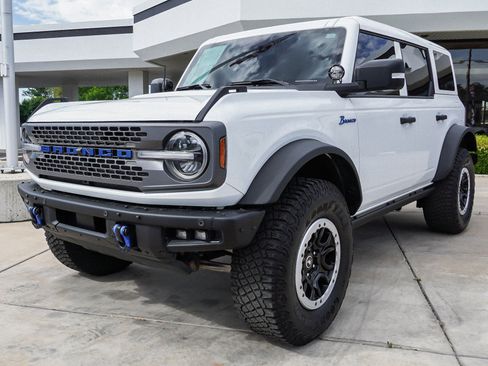Used 2024 Ford Bronco Badlands AWD/4WD image 4