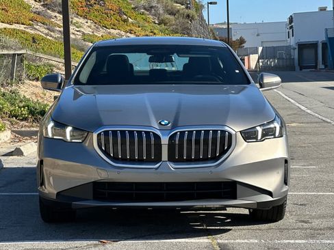 New 2026 BMW 530i RWD image 10