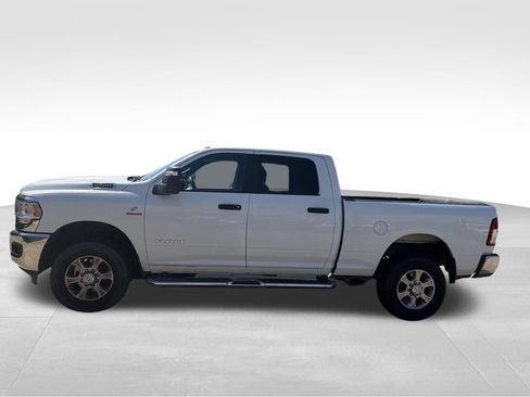 Used 2024 RAM 2500 Big Horn AWD/4WD image 2