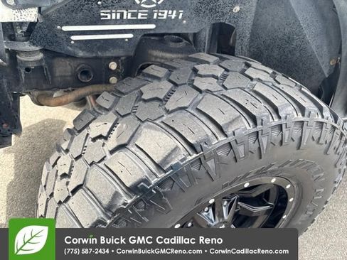 Used 2016 Jeep Wrangler Unlimited Sahara w/ Connectivity Group AWD/4WD image 37