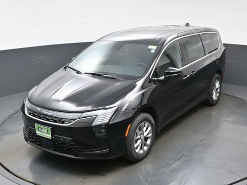 New 2027 Chrysler Pacifica Select AWD/4WD image 22