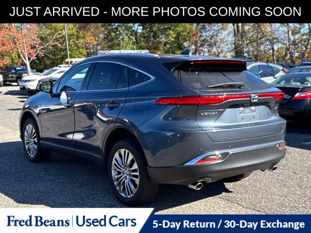 Used 2024 Toyota Venza XLE AWD/4WD image 6
