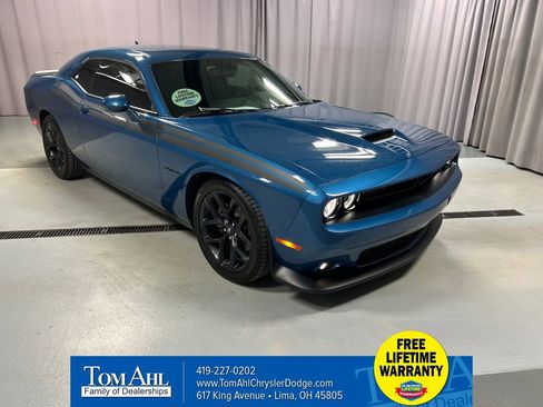 Used 2022 Dodge Challenger R/T w/ Blacktop Package image 1